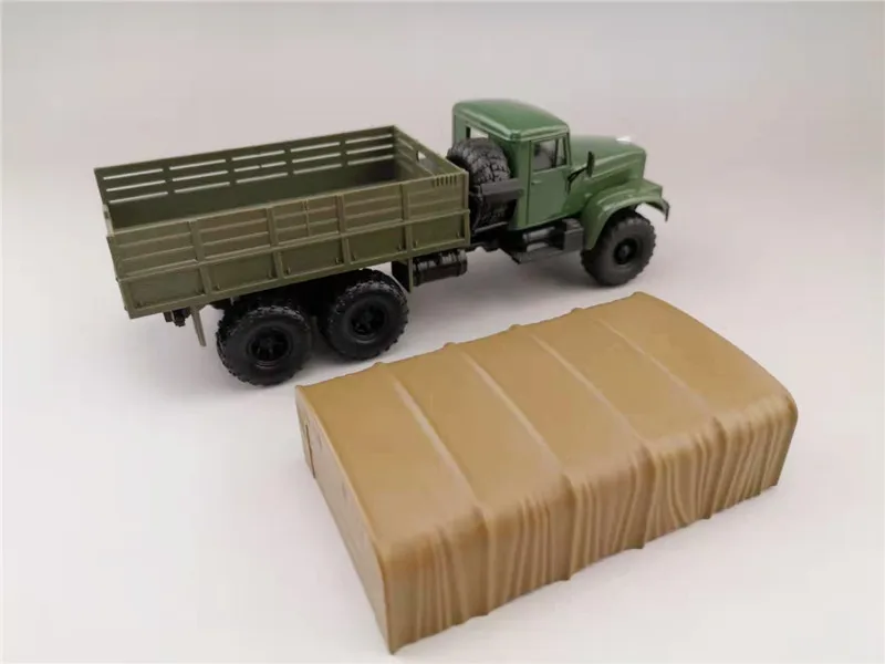 Модель внедорожника из сплава Классическая модель 1:43 для России автомобиля