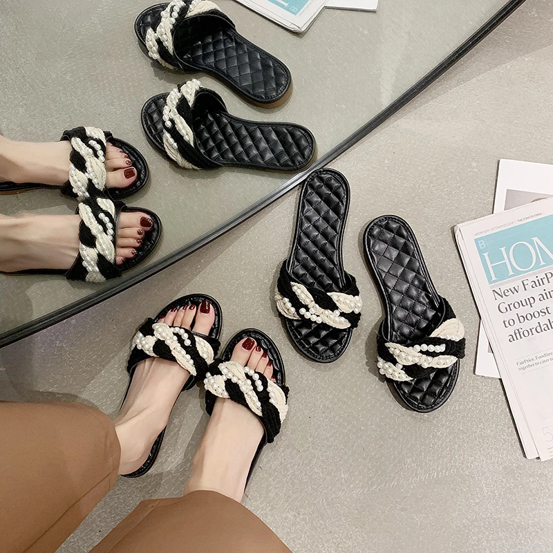 

2021 Spring and Summer New Soft Sole Retro Stitching Square Heel Ladies Casual Slippers KP1783