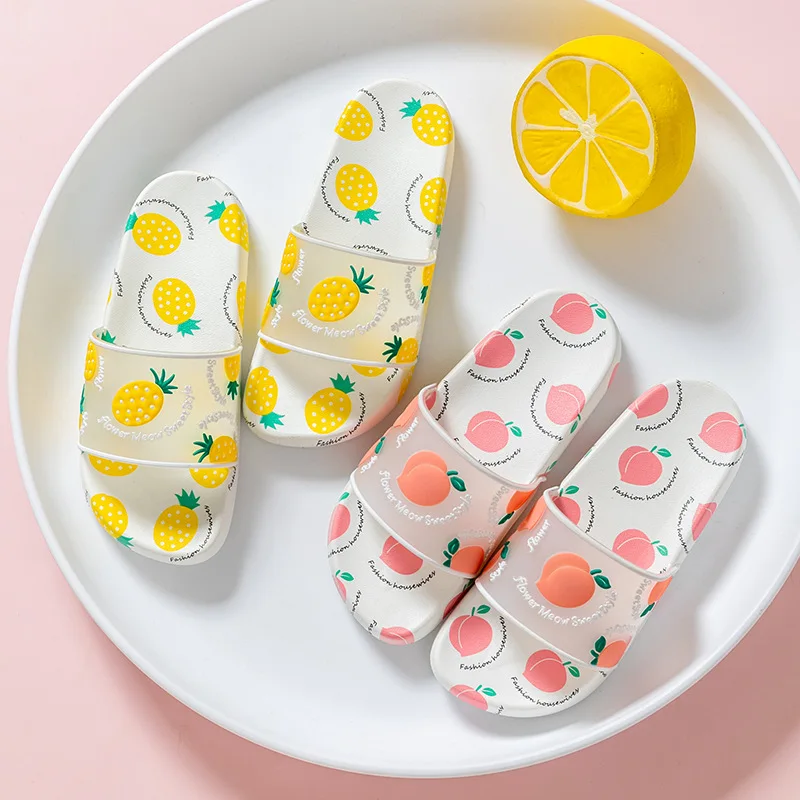 Сланцы женские с мультипликационным принтом милые летние шлепанцы для дома и