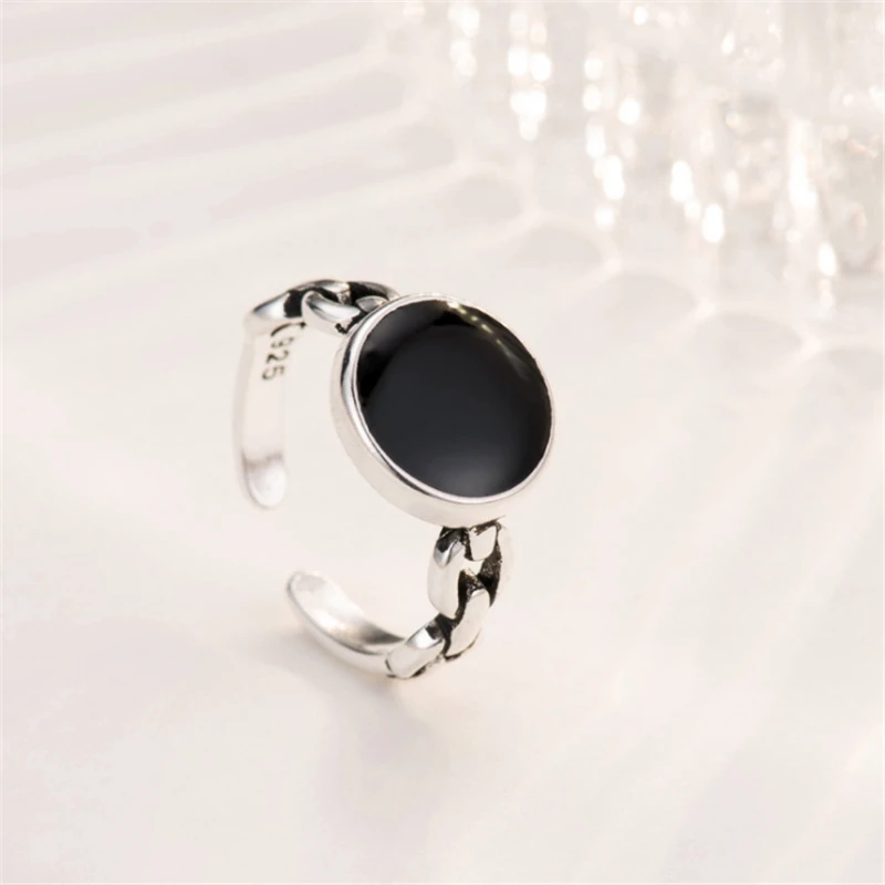 Простое штабелируемое кольцо с большим черным камнем винтажное ретро тибетский