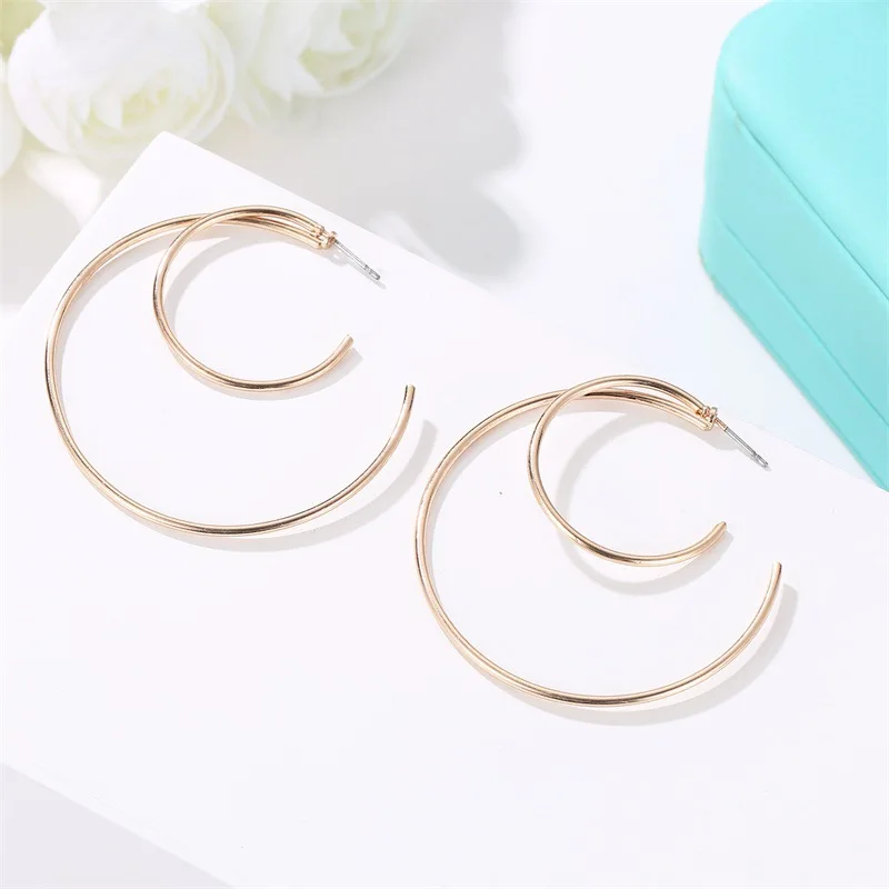 Простые круглые серьги-гвоздики с увеличенным переплетением Двойные серьги C