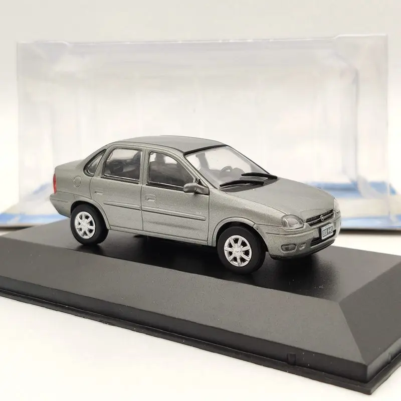 1:43 IXO для Chevrolet Corsa GLS 1997 Серебряные литые модели Ограниченная Коллекция