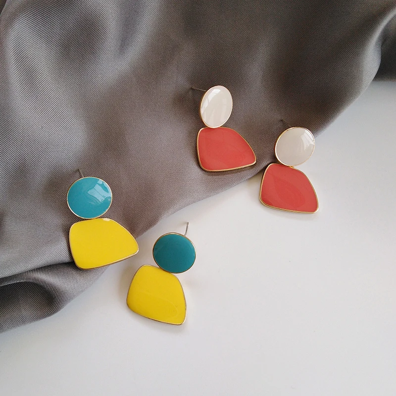 Серьги неправильной геометрической формы и красочного цвета | Украшения