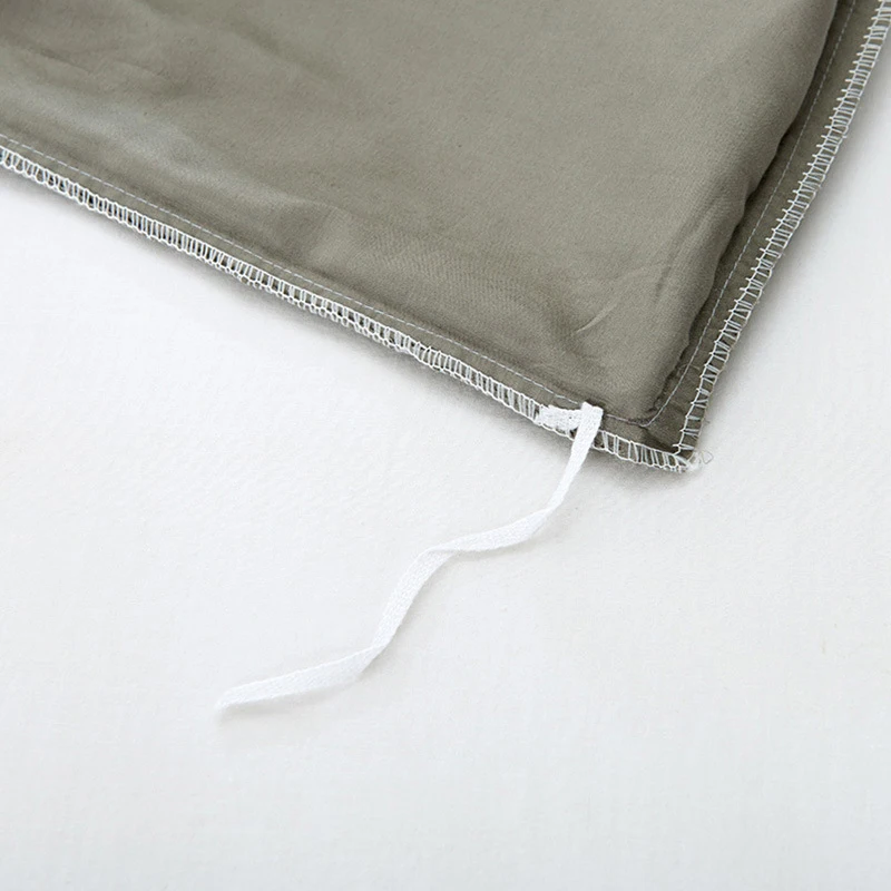 Новые однотонные настраиваемые матрасы из толстого фланеля на мехе ягненка 2,0 м / 2,2 м с длинноволокнистым хлопком на тканевой основе.