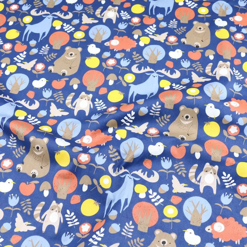 Хлопчатобумажная ткань с принтом бурый медведь 160 см * 50 см|Ткань| |