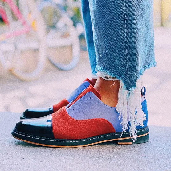 Туфли-оксфорды женские кожаные без шнуровки с острым носком резьбой на толстой