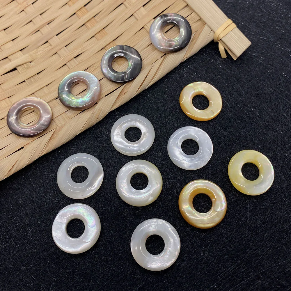 

1 Piece/bag Natural Sea Shell Pendant Ring Pendant Exquisitely Carved Jewelry Accessories DIY Necklace Bracelet Crafts Size 20mm
