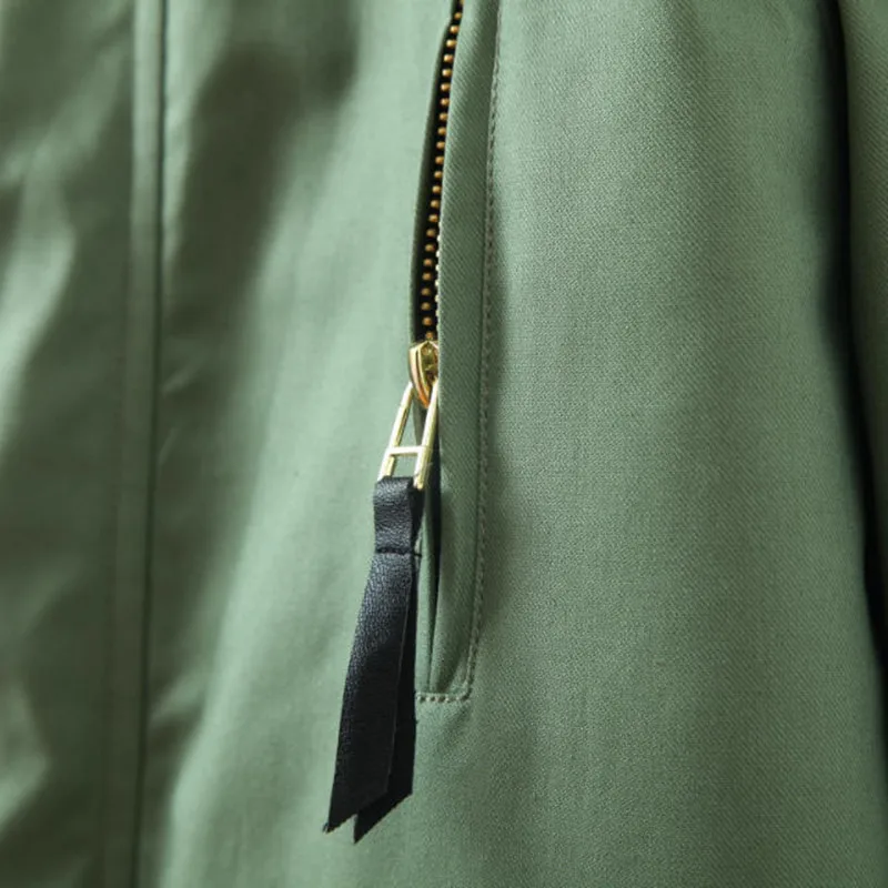 Теплая зимняя куртка с капюшоном на меху Mori Girl армейского зеленого цвета |