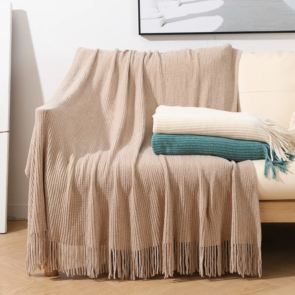 

Chenille Blanket Sofa Blanket Solid Super Soft with Tassel Decorative Blanket,Winter Throws Blankets for Bed Travel TV Nappers