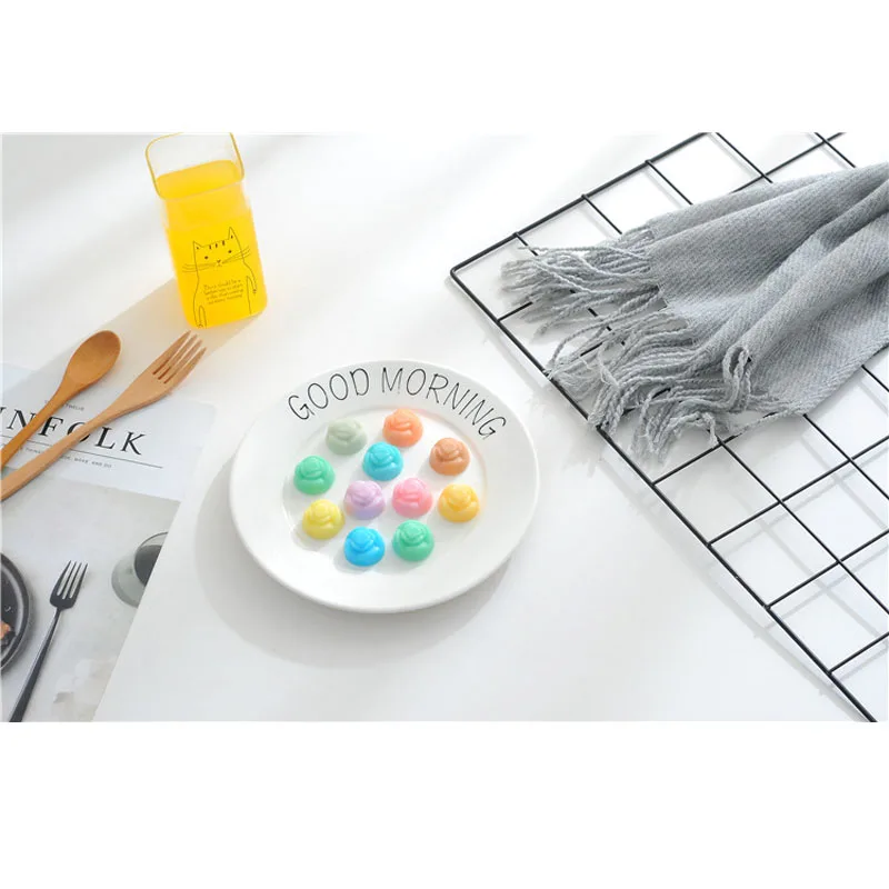 

15 Cells Three-dimensional flower Dessert Silicone Molds DIY Pudding Ice Tray Use Heat Safe Biscuit Cake Chocolate Baking Mold