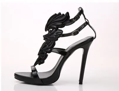 

Long of diamond gold Hollow High Heel Black Gold Leather Sandals