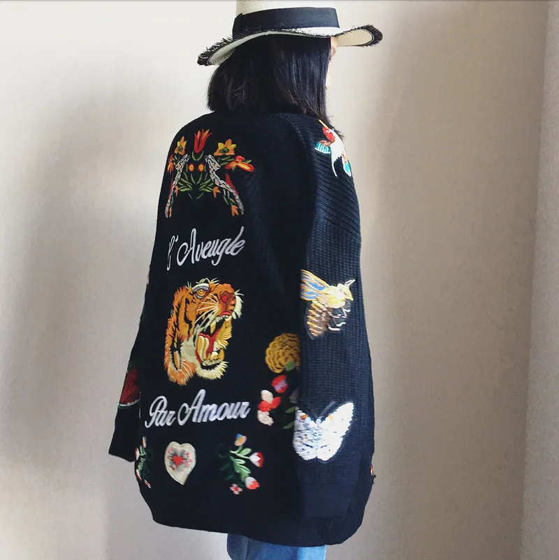

2020 Euramerican Fashion Women Autumn Long Cardigan Sweater Female Crochet Girl Knitted High Quality Tiger Embroidery Jumper
