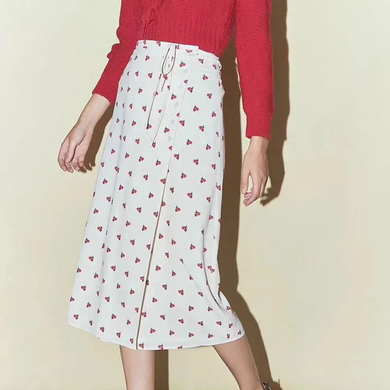 Женская длинная юбка в горошек мягкая приталенная миди с разрезом и пуговицами