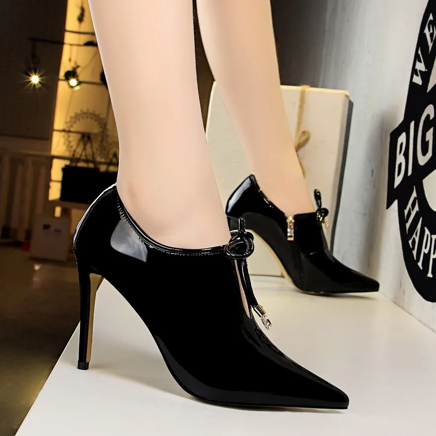 Женские ботильоны; зимние сапоги; zapatos de mujer; зимние сапоги; сапоги на высоком каблуке; пикантные лакированные туфли для ночного клуба с острым носком