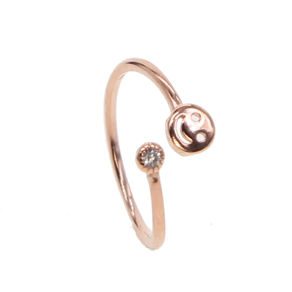 Простое открытое изящное ювелирное изделие для молодых девушек с улыбкой и