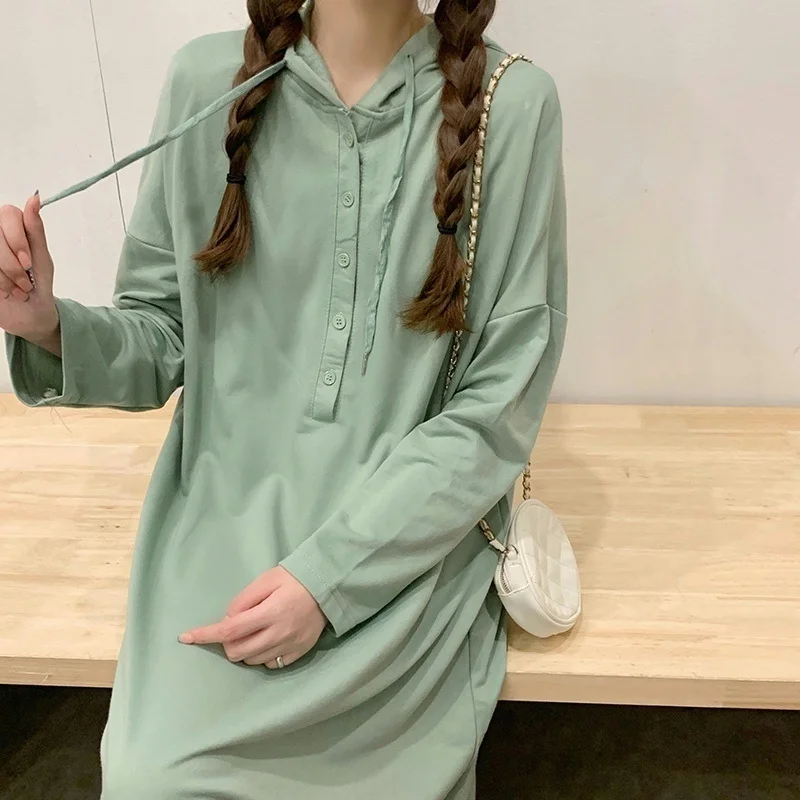 

Осень 2021, корейский стиль, средней длины, выше колена