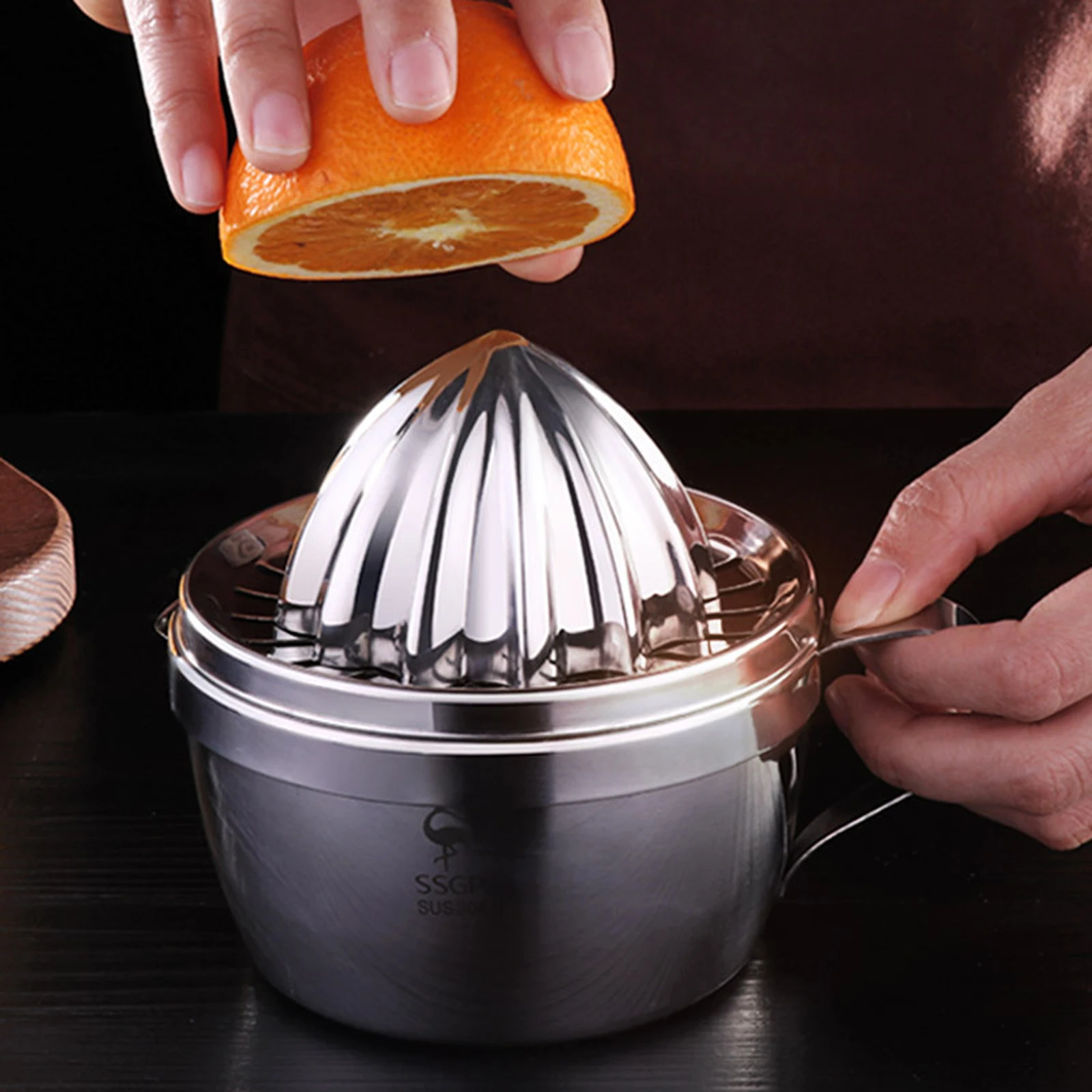 

Portable Manual Orange Juicer Squeezer 304 Stainless Steel Juice Hand Press Cup Kitchen Accessories Tools
