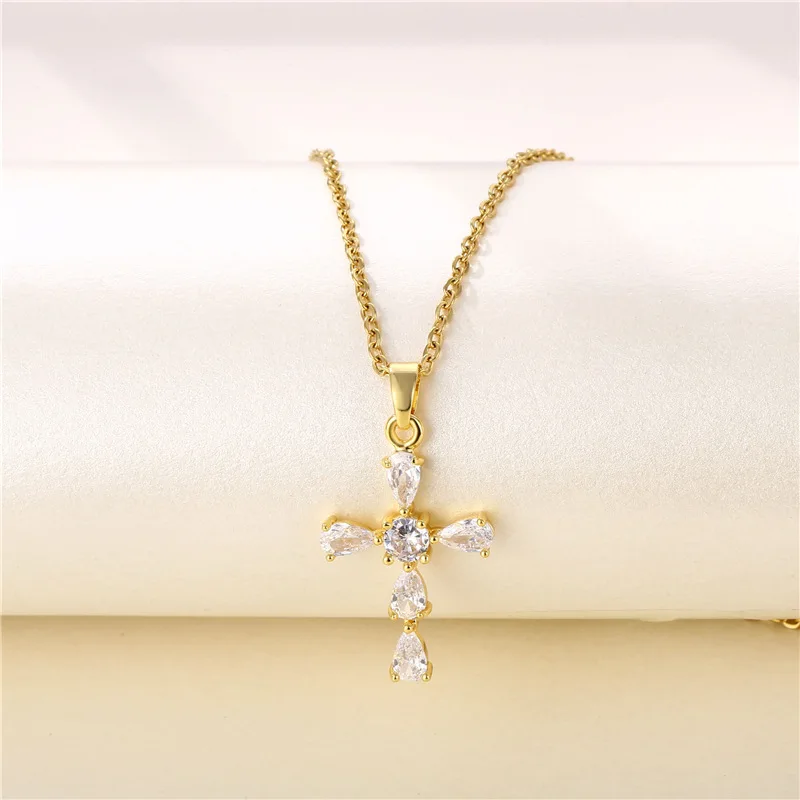 One Piece Stainless Steel Cross Pendant Necklace For Women Korean Fashion Crystal Zircon Necklace Hip Hop Jewelry Gift