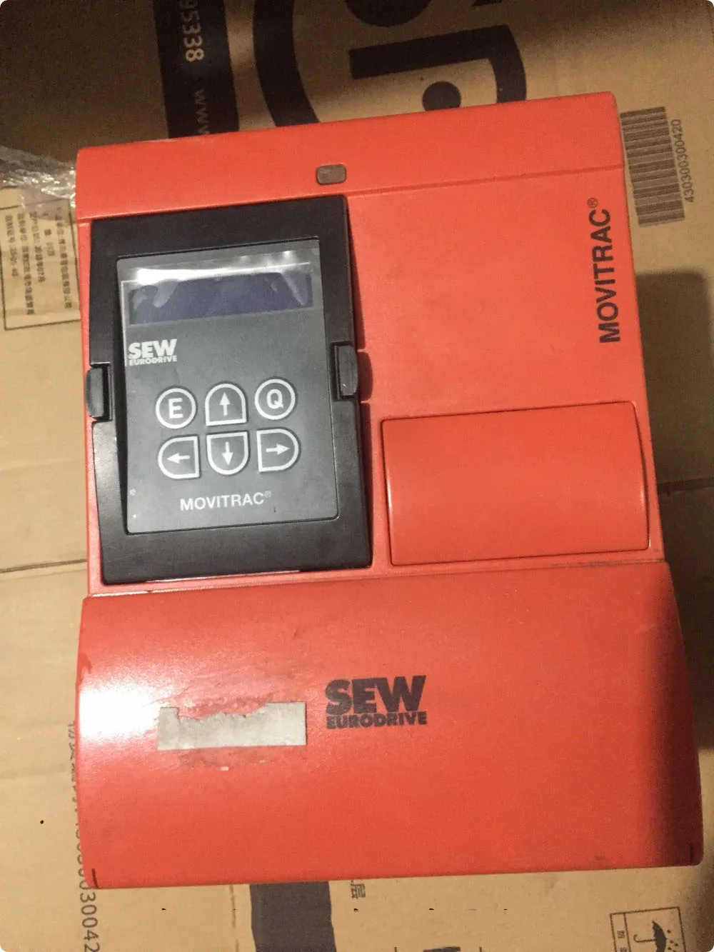 В наличии Sew Eurodrive Movitrac 31C055-503-4-00 5.5kw 380v Sevro Driver/Drive б/у в хорошем состоянии |
