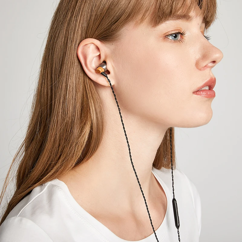 Наушники-вкладыши Astrotec AM800M с микрофоном сертифицированные по дереву и металлу |