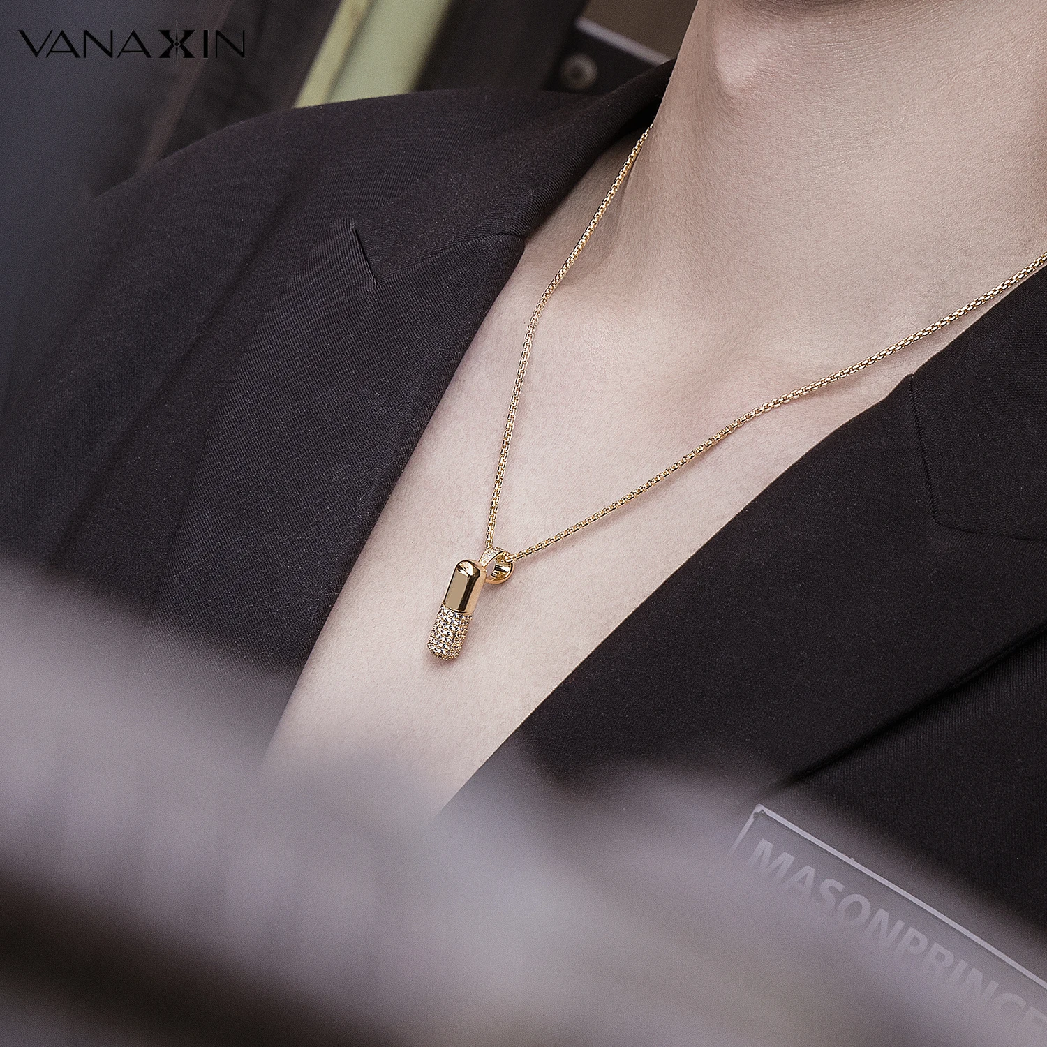 VANAXIN Keepsake Хрустальная капсула кулон ожерелье для мужчин/женщин золотой цвет
