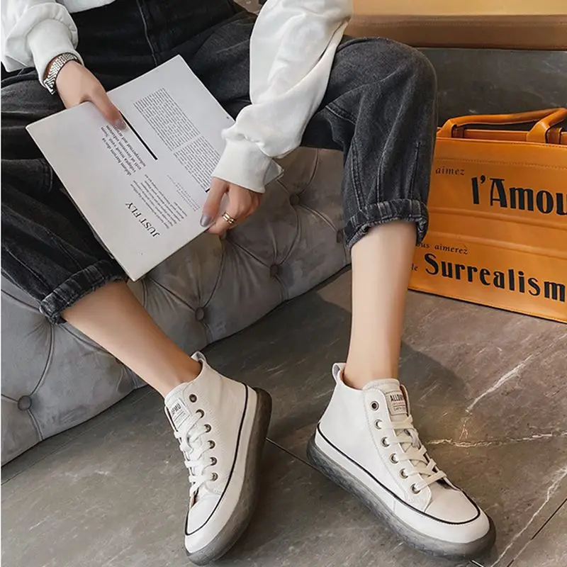

2021 leather small white shoes soft sole single shoes women's Hong Kong Style father shoes small leather shoes board shoes