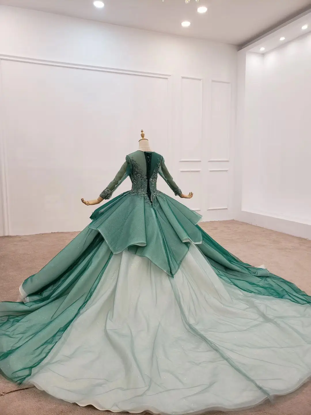 Gorgeous Sequin Puffy Evening Dress Long Emerald Green Women Formal Pageant Prom Gowns 2020 New Design For Party Prom Dresses