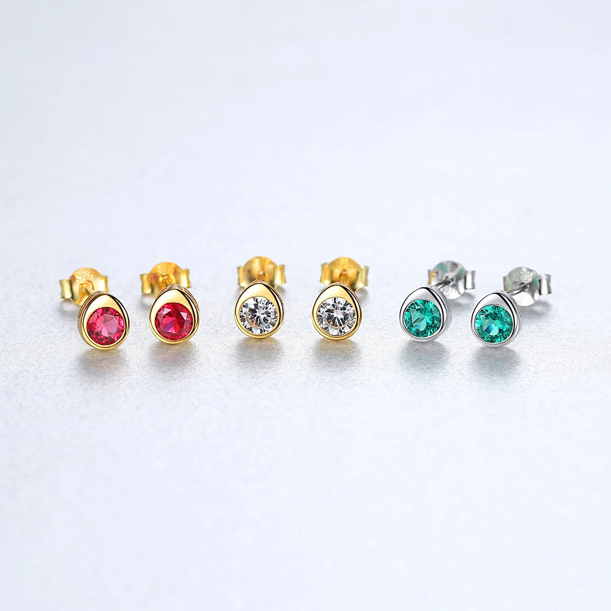 Женские серьги гвоздики из серебра 925 пробы с круглым золотом|Серьги-гвоздики| |