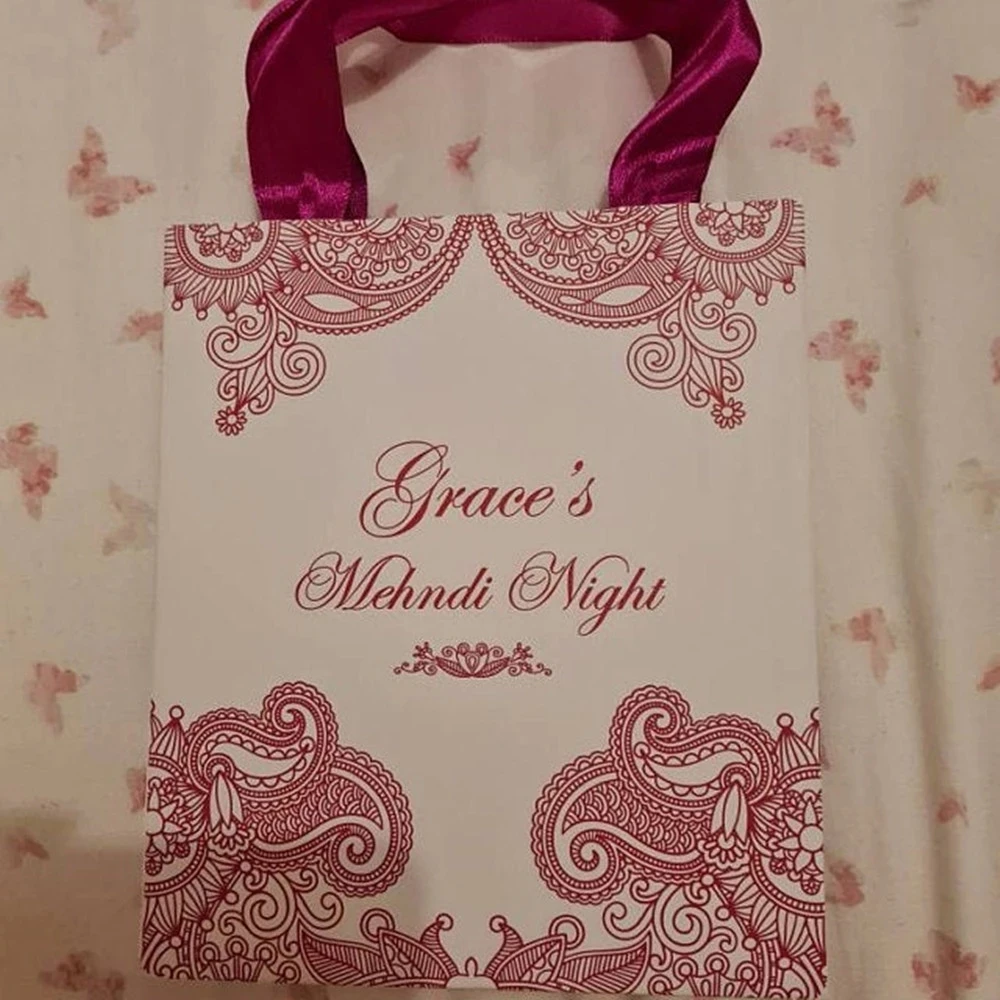 

Personalized Wedding Calligraphy Welcome Bags with Burgundy satin ribbon & names, Elegant gift bags for wedding favor guests