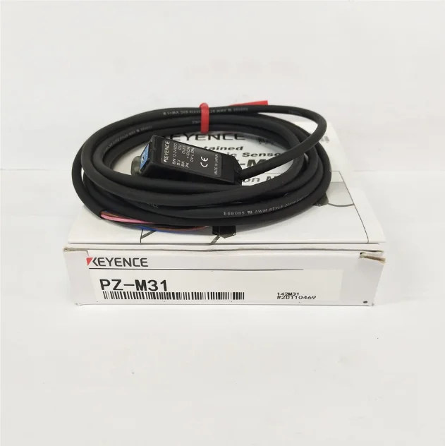 

KEYENCE Reflective Photoelectric Switch Independent Sensor NPN PZ-M31