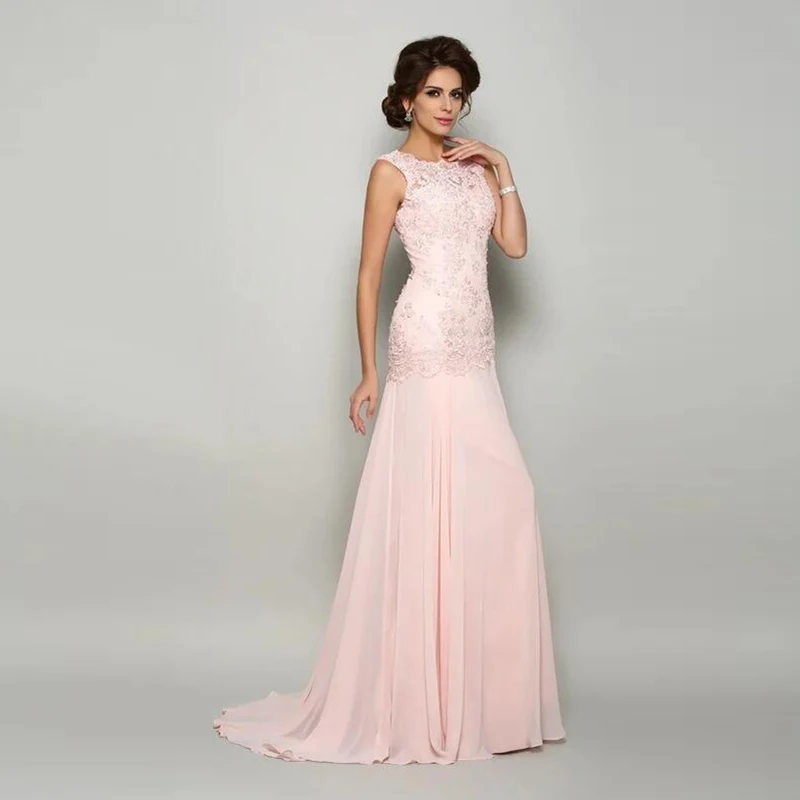 

Новейшее очаровательное розовое кружевное платье без рукавов для матери невесты платье до пола с круглым вырезом на спине для гостей свадь...