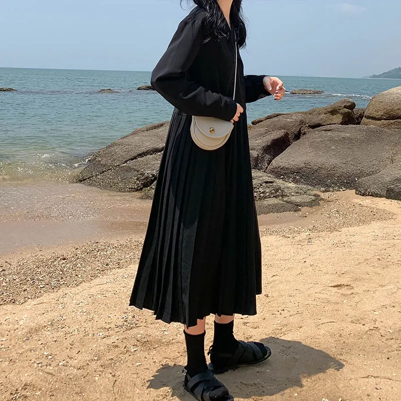 Женское осеннее платье в стиле преппи однотонное плиссированное с длинным