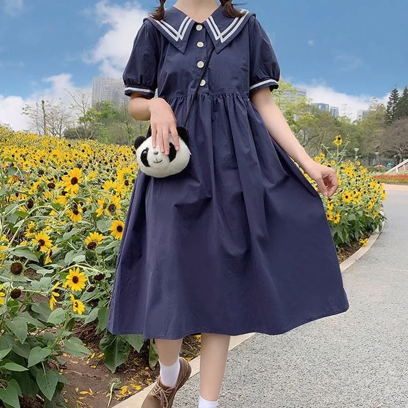 Платье женское до середины икры с матросским воротником на пуговицах однотонное