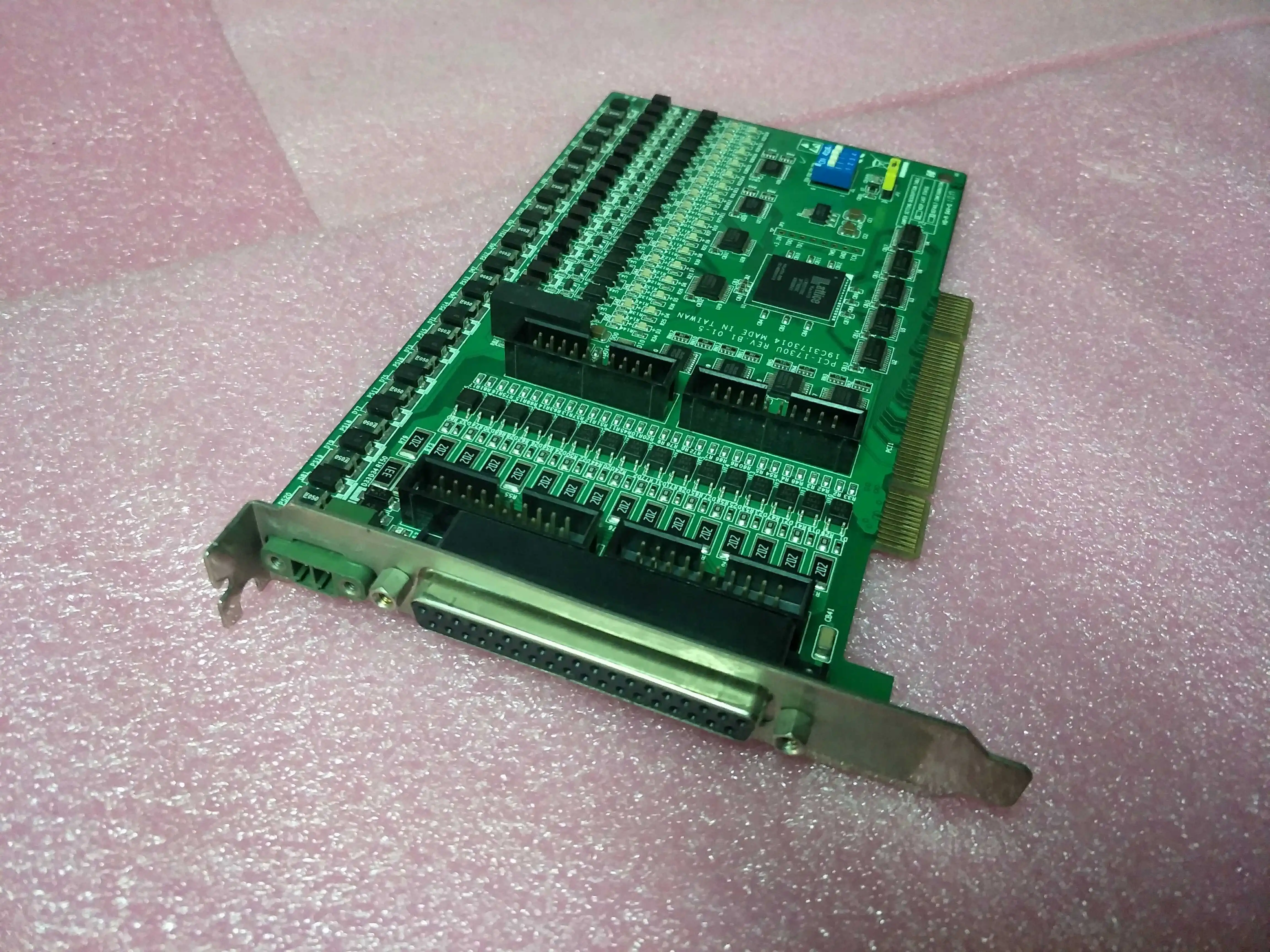 Оригинальный демонтаж PCI 1730U 32 полосная изоляция цифрового количества Входная и выходная карта 90% новая