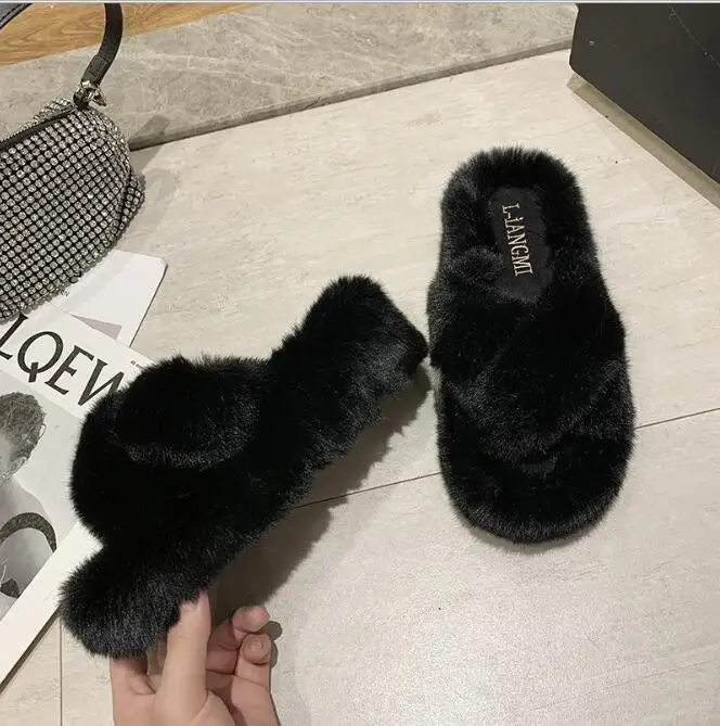 

Furry slippers women's thick-soled sponge cake bottom cross-shaped outer wear home shoes Furry slippers2020 Flat shoes