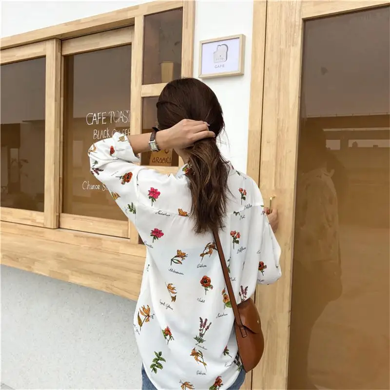 

Women Blouse Turn Down Collar White Shirt New Autumn Chiffon Blouses Office Ladies Floral Shirts Leisure Long Sleeve Tops Blusas