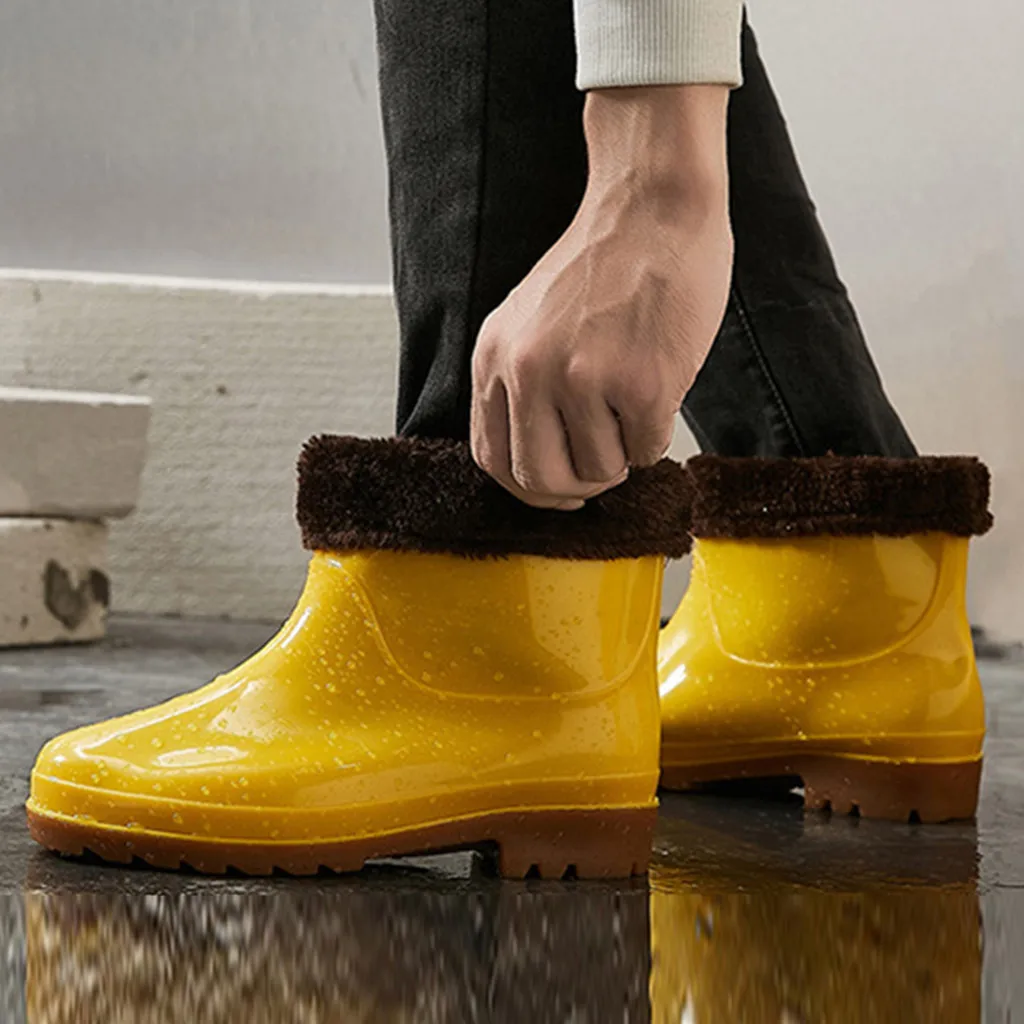 Мужские короткие непромокаемые сапоги плюшевые теплые ботинки с круглым носком