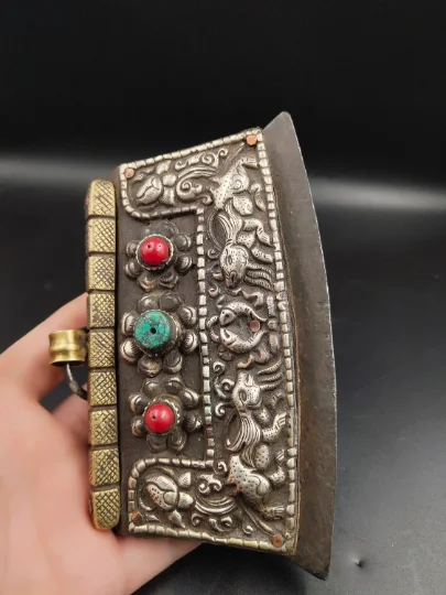 

ANTIQUE collection of old objects Tibet pure handmade iron set with gems old fire falx old igniter