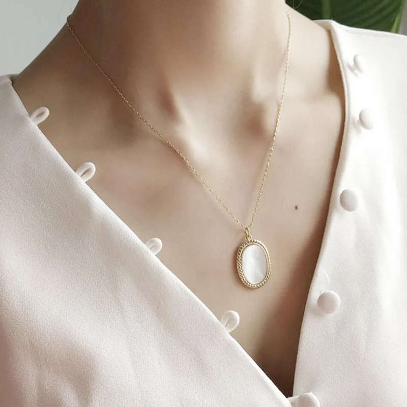 

Ckysee Korean Fine jewelry Euro American 925 Sterling Silver Necklace Oval Shell Necklace Short Pendant Necklace Choker