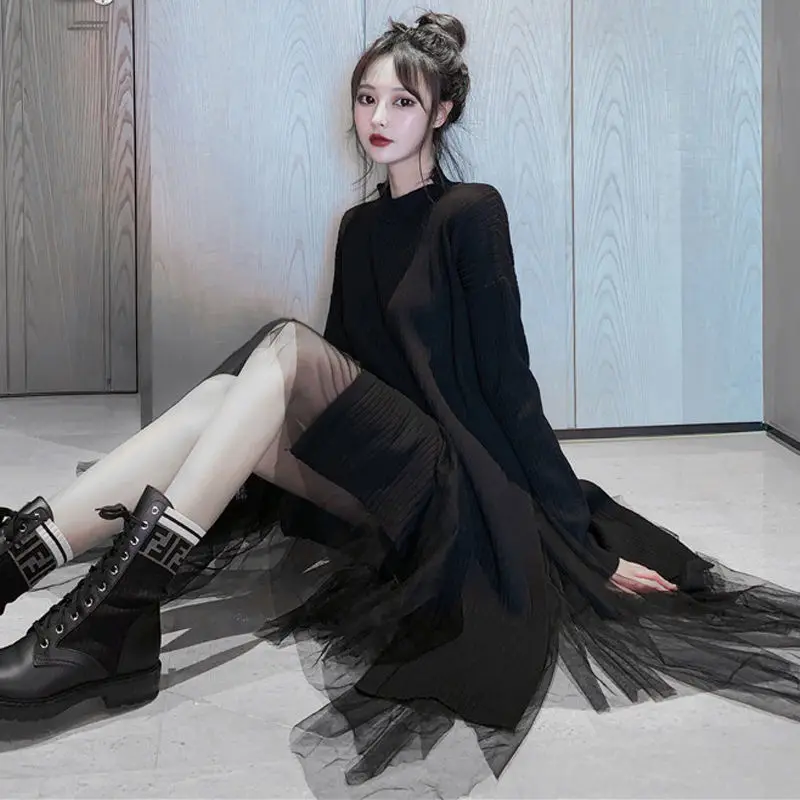 

2021 Women 2 Piece Set Retro Suit Autumn New Long-Sleeved Knitted Sweater Top and Mesh Skirt Ladies Casual Two Piece Suit Q782