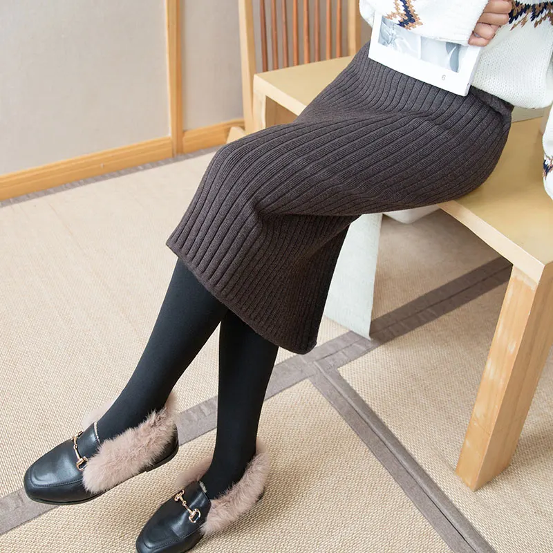 Женская трикотажная юбка свитер с разрезом эластичная средней длины высокой