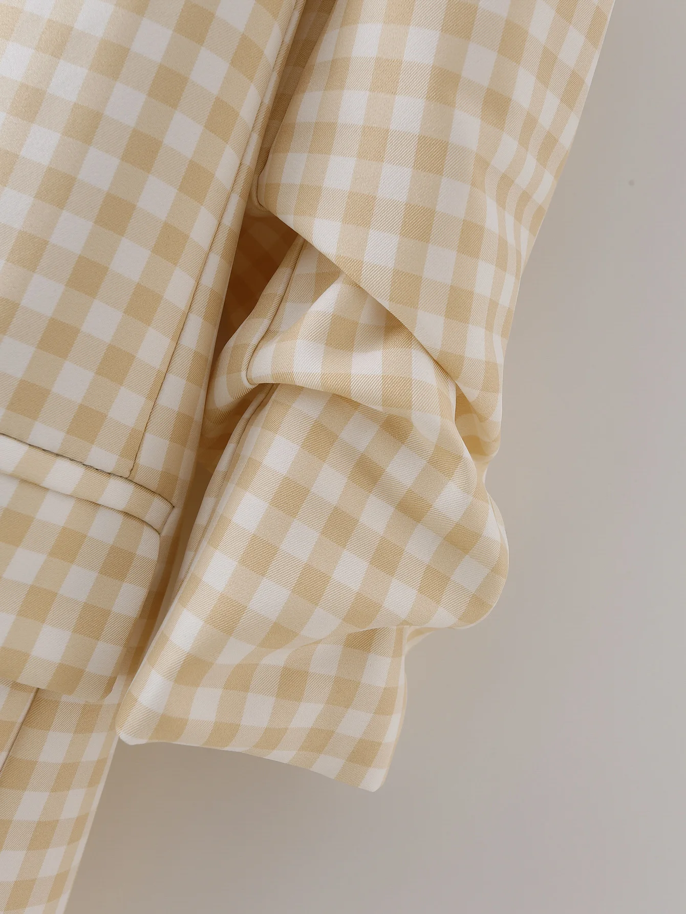 

Women Vintage Loose Yellow Plaid Blazer Autumn Chic Cardigan Pleated Long Sleeves Slim Fit Suit Jackets Female Stylish Blazer