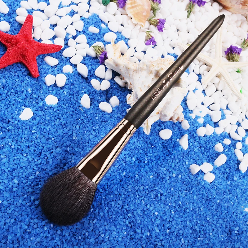 

Goat Hair Round Blush for Blusher Make Up Soft Hair Brochas Foundation Brush Maquiagem Beauty Makeup Brush Lady Cosmetic Tool