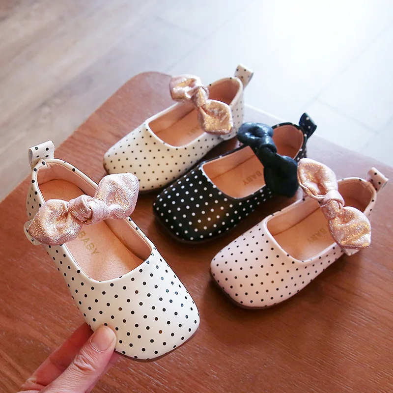 Демисезонная обувь для маленьких девочек, обувь в горошек с бантом и мягкой подошвой для принцесс, детская обувь для девочек, розовая, бежев...