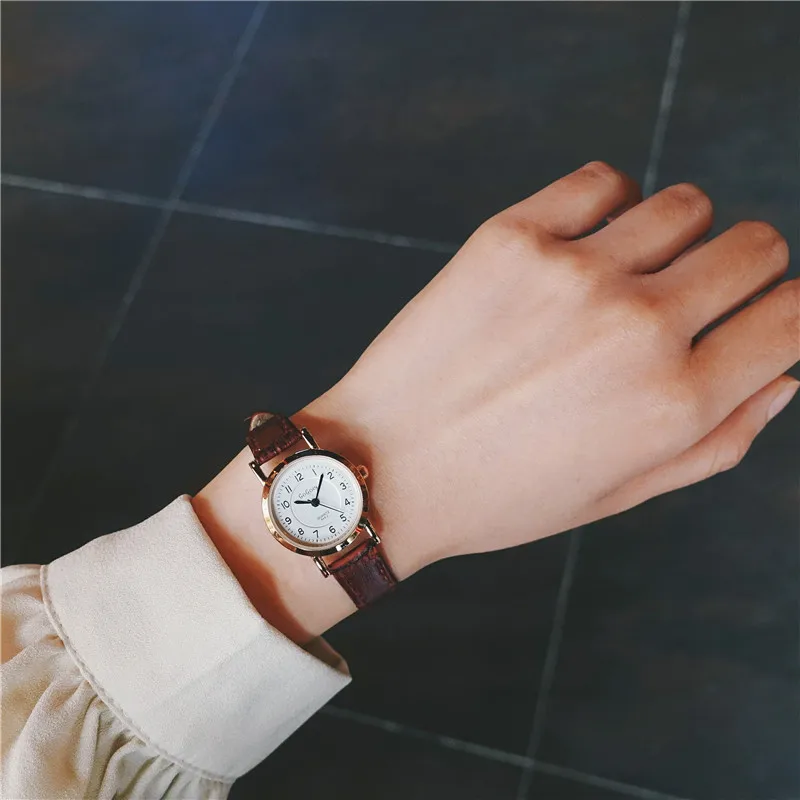 

Bamboo Knot Vintage Leather Women Small Watches Designer Blue Pointer Simple Number Dial Fashion Ladies Quartz Wristwatches