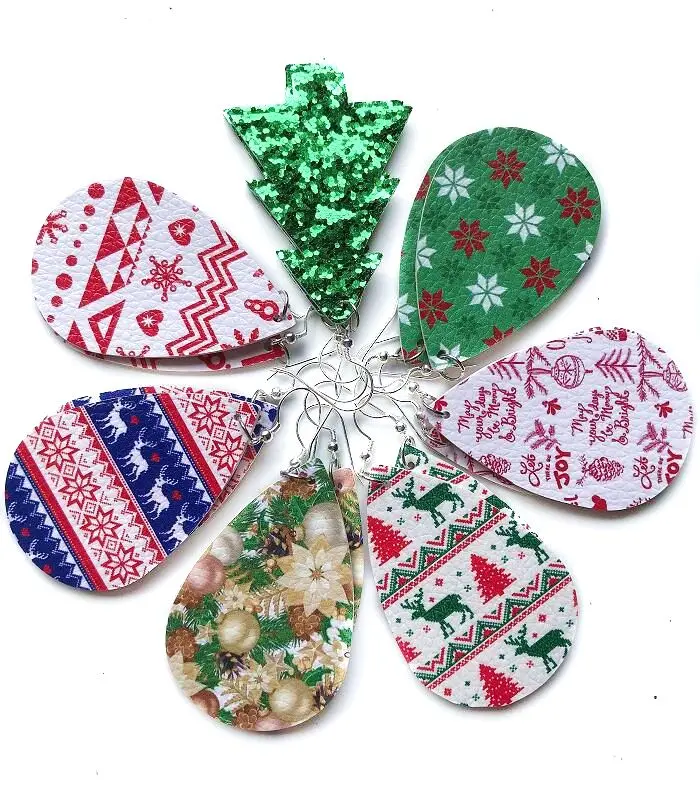 

Новые рождественские серьги, кожаные серьги в виде рождественской елки для женщин, ювелирные изделия, аксессуары, милые рождественские под...