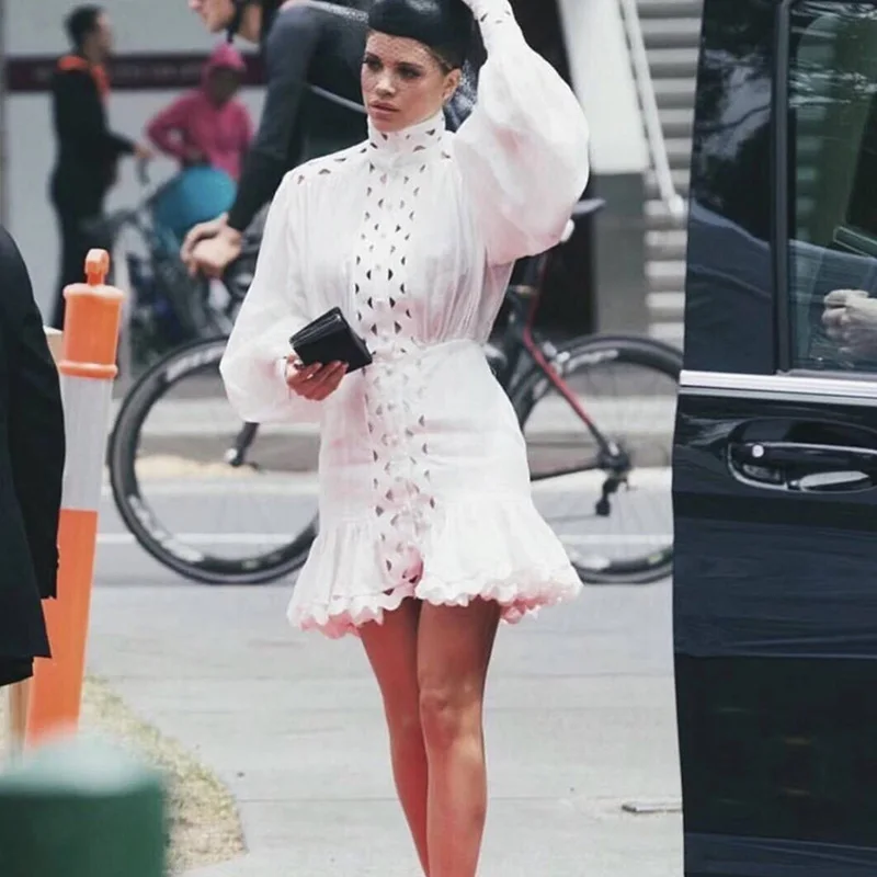 Женское ажурное платье рубашка мини с воротником стойкой рукавами фонариками и