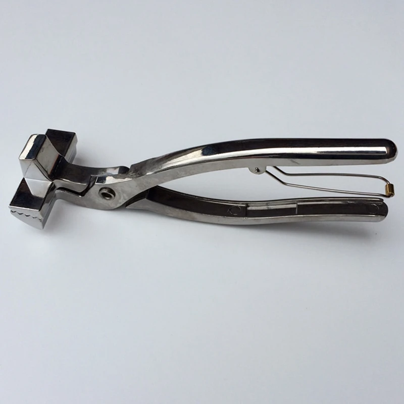 

2Pcs Different Sizes of Red Handles Stretching Canvas Pliers Painting Tool Stretching Paint Painting Cloth Tool