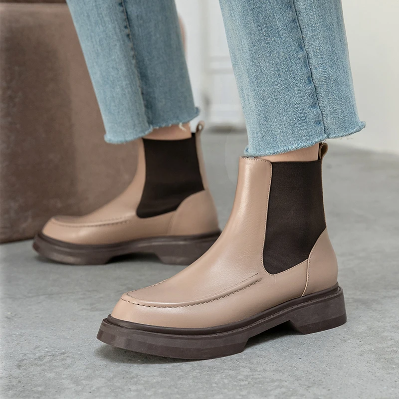 

Hot Genuine Leather Women's Boots Retro British Style Slip-On Chelsea Boots Fashion Ankle Boots Round Toe Flat with Women Shoes