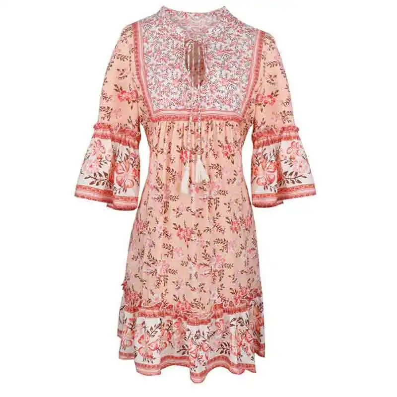 Летнее платье туника с тропическим цветочным принтом розовое треугольным